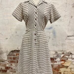 1970s Geometric Striped Dress by Glenbrooke Size 16.5